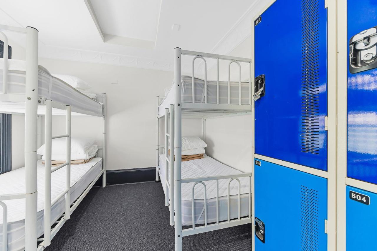 Ostello London Plane Backpackers Sydney Esterno foto