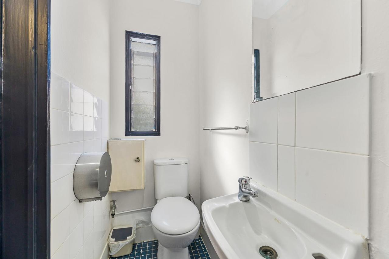 Ostello London Plane Backpackers Sydney Esterno foto