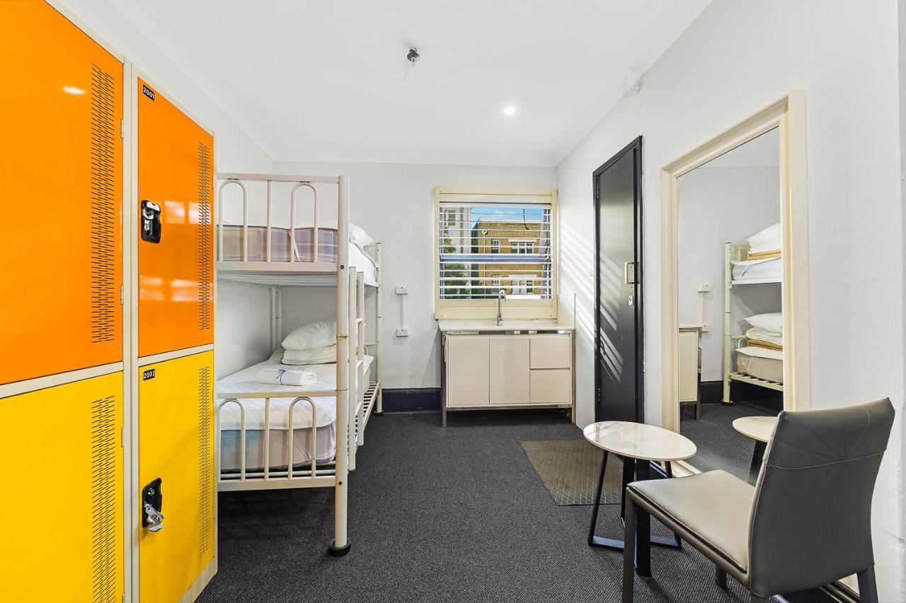 Ostello London Plane Backpackers Sydney Esterno foto